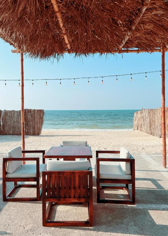 Caravana Beach Resort Al Zorah Ajman Eksteriør billede